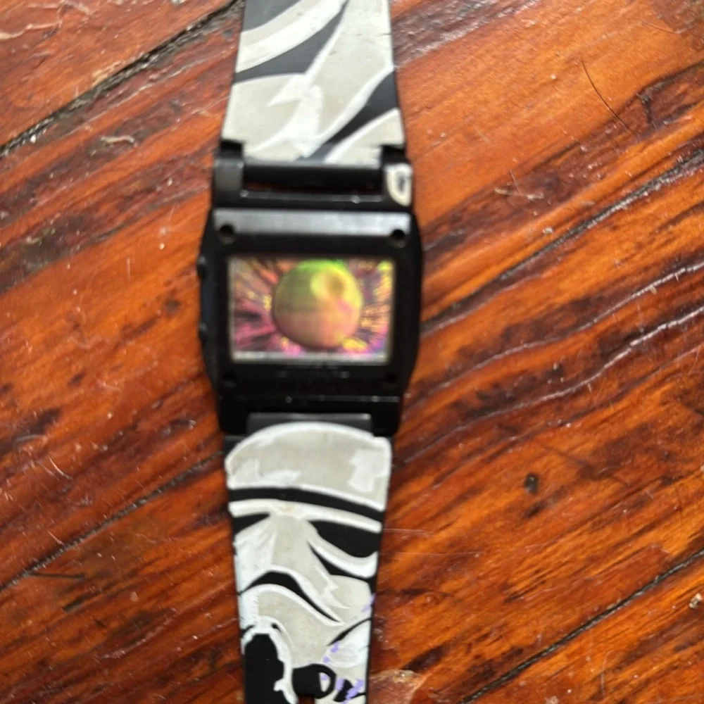 watch - Picture 3 of 4